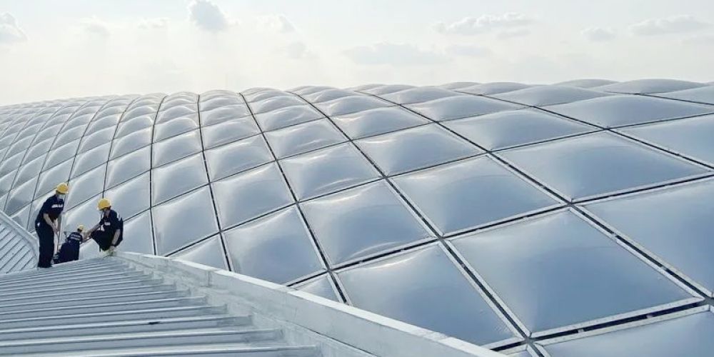 In the construction field, what are the main applications of ETFE membrane materials?