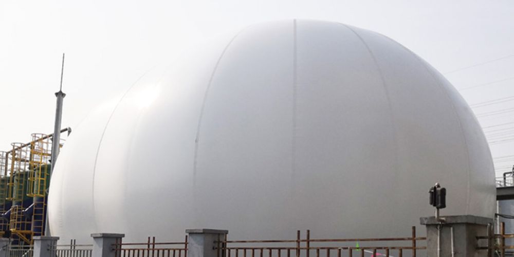 What are the effects of the material, thickness and performance of the heat sealing machine on the gas cabinet membrane?