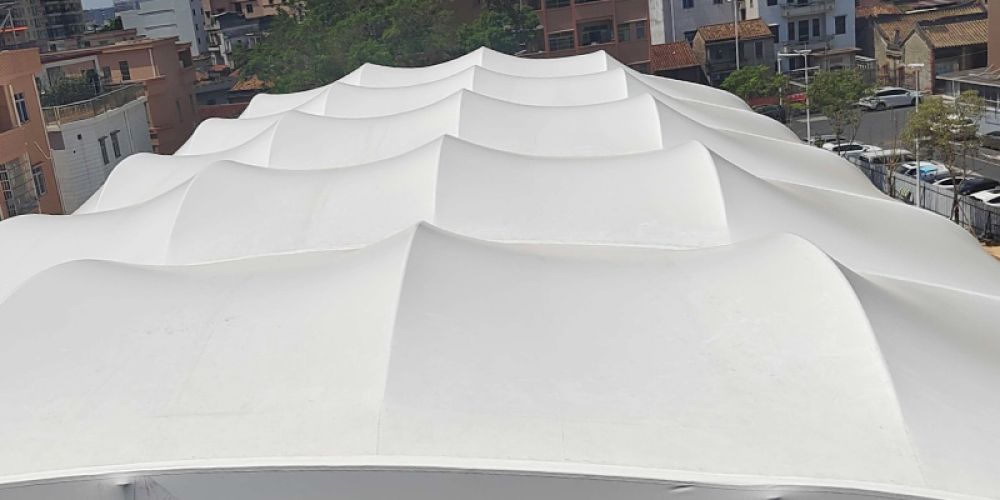 Which one has the longest service life: PVC membrane or HDPE membrane