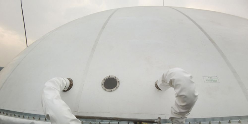 What gas storage scenarios are double membrane integrated gas cabinets suitable for?