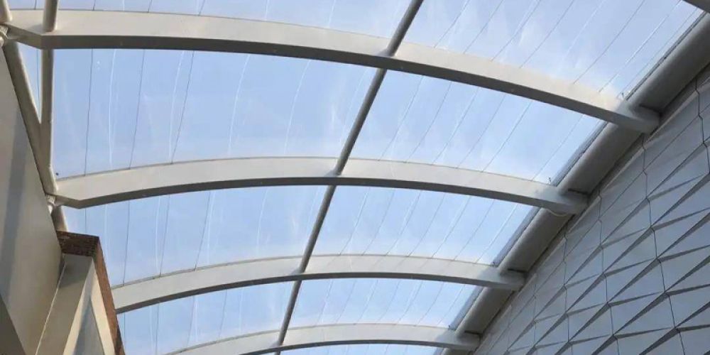 The application of ETFE membrane surface materials and air bag membranes in Roofing engineering